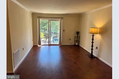 18336 Streamside Drive #304, Gaithersburg, MD 20879 - Photo 2