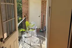 18336 Streamside Dr, Gaithersburg, MD 20879 - Photo 12