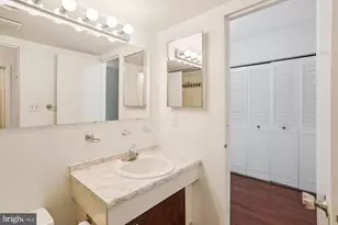 4242 East-West Hwy, Chevy Chase, MD 20815 - Photo 30