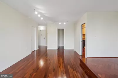 4242 East West Highway #414, Chevy Chase, MD 20815 - Photo 4