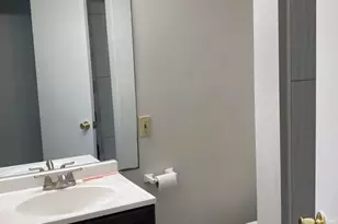 11145 Captain's Walk Ct, North Potomac, MD 20878 - Photo 18