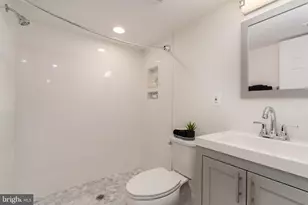 1807 August Dr, Silver Spring, MD 20902 - Photo 32