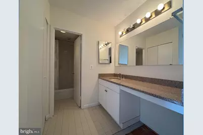 4242 E West Highway #618, Chevy Chase, MD 20815 - Photo 18