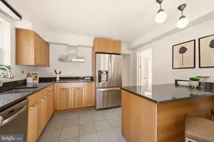 7822 Fulbright Ct, Bethesda, MD 20817 - Photo 12