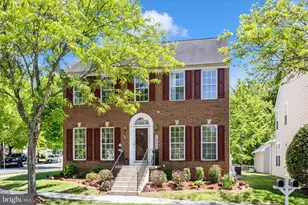 19483 Rayfield Dr, Germantown, MD 20874 - Photo 2