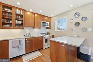 3519 Plyers Mill Ct, Kensington, MD 20895 - Photo 4