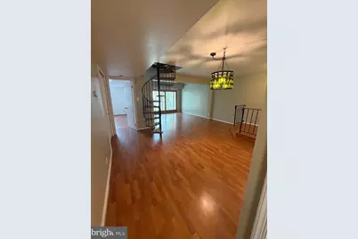 15 Pickering Court #201, Germantown, MD 20874 - Photo 4