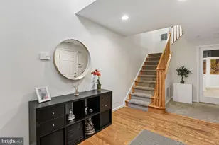19 Blue Hosta Way, Rockville, MD 20850 - Photo 4