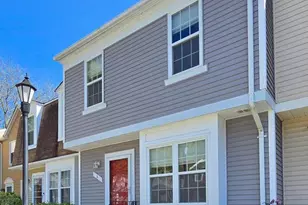 3 Birdseye Ct, Germantown, MD 20874 - Photo 2