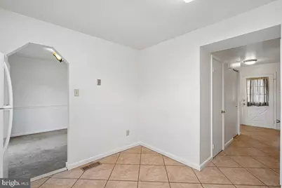 9313 Taverney Terrace, Gaithersburg, MD 20879 - Photo 8