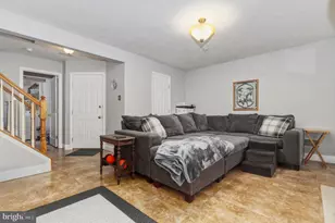 18639 Clovercrest Cir, Olney, MD 20832 - Photo 16