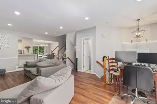 18639 Clovercrest Cir, Olney, MD 20832 - Photo 4