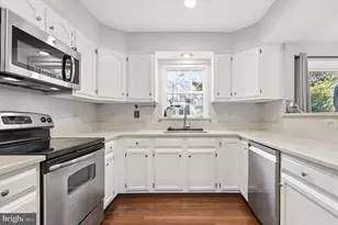 18639 Clovercrest Cir, Olney, MD 20832 - Photo 14