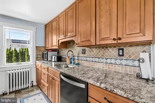 8 James St, Gaithersburg, MD 20877 - Photo 4