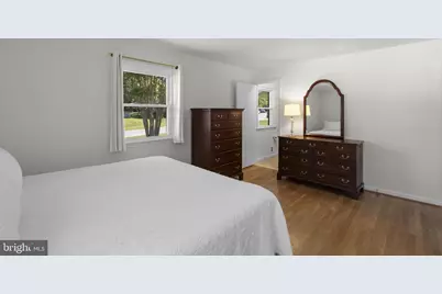 9008 Edgewood Drive, Gaithersburg, MD 20877 - Photo 18