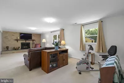 9008 Edgewood Drive, Gaithersburg, MD 20877 - Photo 28