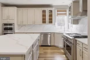 17622 Auburn Village Dr, Sandy Spring, MD 20860 - Photo 12