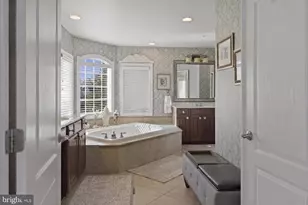 17622 Auburn Village Dr, Sandy Spring, MD 20860 - Photo 24