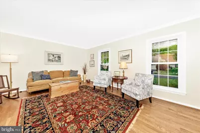 20516 Highland Hall Drive, Gaithersburg, MD 20886 - Photo 4