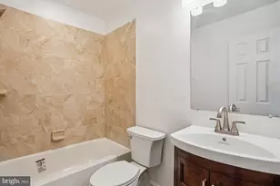 19916 Westerly Ave, Poolesville, MD 20837 - Photo 16