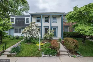 7506 Weatherby Dr, Rockville, MD 20855 - Photo 2