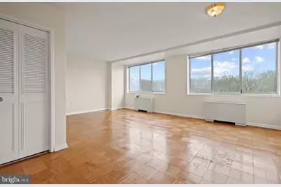 10401 Grosvenor Place #708, Rockville, MD 20852 - Photo 6