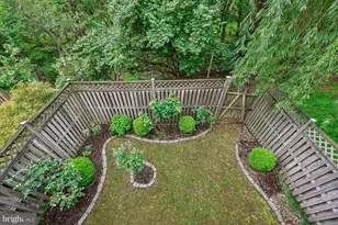 130 Winding Rose Dr, Rockville, MD 20850 - Photo 44