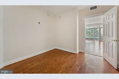 5630 Wisconsin Avenue #506, Chevy Chase, MD 20815 - Photo 8
