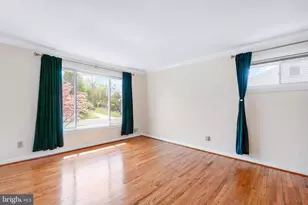 14236 Chadwick Ln, Rockville, MD 20853 - Photo 2