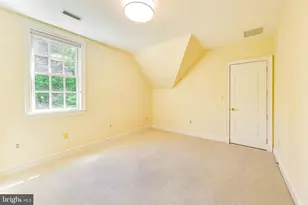 9001 Persimmon Tree Rd, Potomac, MD 20854 - Photo 56