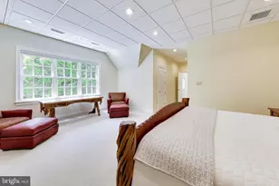 9001 Persimmon Tree Rd, Potomac, MD 20854 - Photo 46