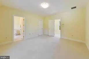 9001 Persimmon Tree Rd, Potomac, MD 20854 - Photo 46