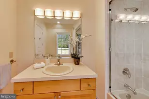 9001 Persimmon Tree Rd, Potomac, MD 20854 - Photo 42