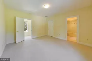 9001 Persimmon Tree Rd, Potomac, MD 20854 - Photo 42