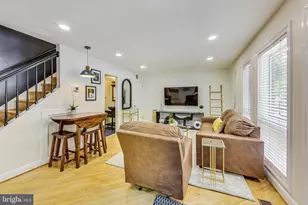 4814 Hampden Ln, Bethesda, MD 20814 - Photo 2