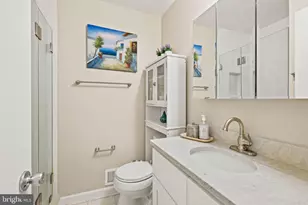 7344 Greentree Rd, Bethesda, MD 20817 - Photo 18