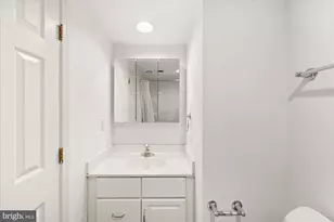 6013 Selvyn Rd, Bethesda, MD 20817 - Photo 40