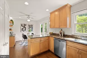 5013 Cloister Dr, Rockville, MD 20852 - Photo 18