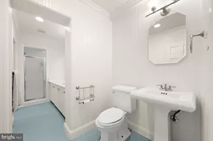 7214 Rollingwood Dr, Chevy Chase, MD 20815 - Photo 10