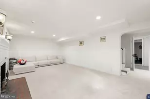 7214 Rollingwood Dr, Chevy Chase, MD 20815 - Photo 18