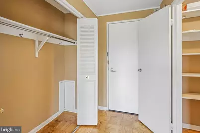10201 Grosvenor Place #1206, Rockville, MD 20852 - Photo 4