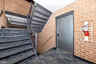 884 College Pkwy, Rockville, MD 20850 - Photo 4