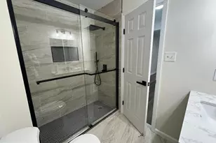 21 Pickering Ct, Germantown, MD 20874 - Photo 8