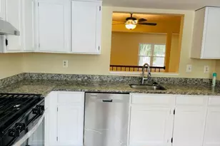 1067 Copperstone Ct, Rockville, MD 20852 - Photo 2