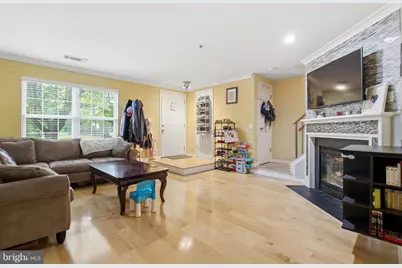 18905 Crosstie Terrace, Germantown, MD 20874 - Photo 6