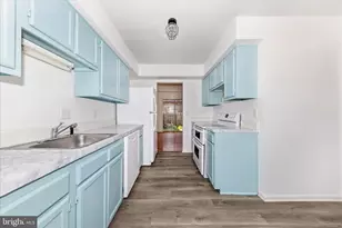 13303 Country Ridge Dr, Germantown, MD 20874 - Photo 8