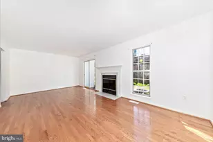 13303 Country Ridge Dr, Germantown, MD 20874 - Photo 16