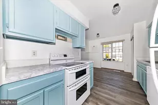 13303 Country Ridge Dr, Germantown, MD 20874 - Photo 10
