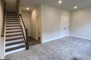 136 Bleeker Pl, Gaithersburg, MD 20878 - Photo 2