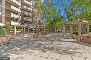 4620 N Park Ave, Chevy Chase, MD 20815 - Photo 8